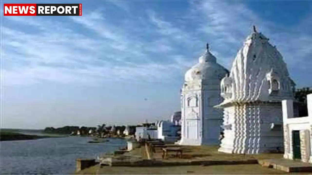 आगरा: यमुना किनारे महालक्ष्मी मंदिर की दीवार ढही, पूजा के दौरान मची भगदड़, राहत कार्य जारी आगरा: यमुना किनारे महालक्ष्मी मंदिर की दीवार ढही, पूजा के दौरान मची भगदड़, राहत कार्य जारी