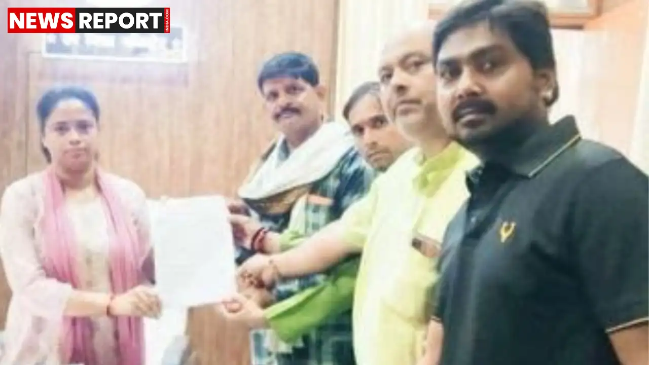 वाराणसी: बाबतपुर एयरपोर्ट विस्तार से मार्ग अवरुद्ध, हजारों लोगों को भारी असुविधा वाराणसी: बाबतपुर एयरपोर्ट विस्तार से मार्ग अवरुद्ध, हजारों लोगों को भारी असुविधा