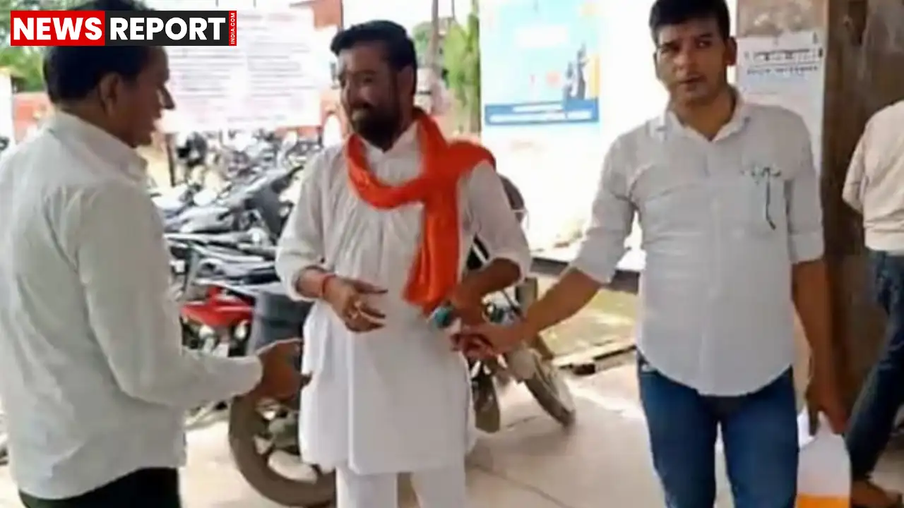 बस्ती में पैतृक भूमि पर अवैध कब्जे और प्रशासनिक लापरवाही से परेशान होकर एक व्यक्ति ने तहसील में आत्मदाह का प्रयास किया, जिसे पुलिस ने समय रहते रोका।