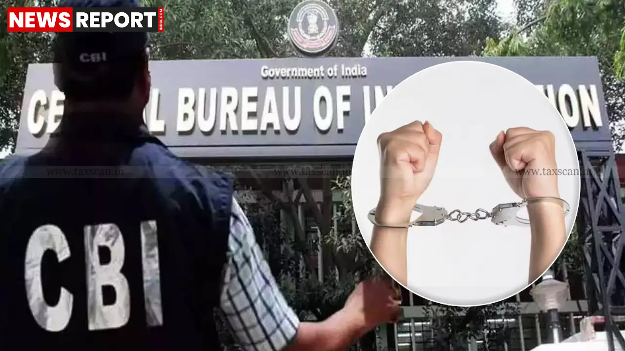 लखनऊ में सीबीआई ने कोडीन सिरप मामले में दस लाख की रिश्वत लेते दो नारकोटिक्स इंस्पेक्टरों को रंगे हाथ गिरफ्तार किया।