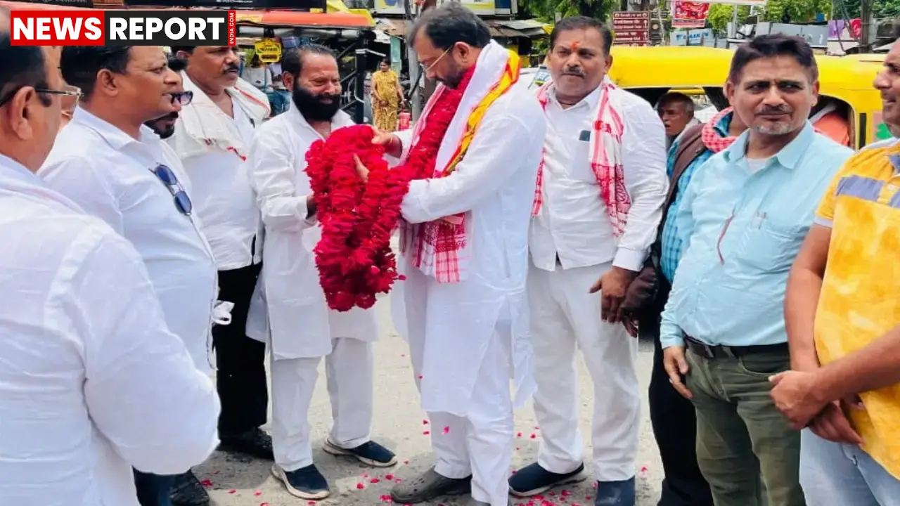 रामनगर में कांग्रेस के राष्ट्रीय सचिव राजेश तिवारी का भव्य स्वागत हुआ, उन्होंने कार्यकर्ताओं से एकजुट होकर भाजपा सरकार की नाकामियों को उजागर करने का आह्वान किया और आगामी चुनाव में शिकस्त की बात कही।