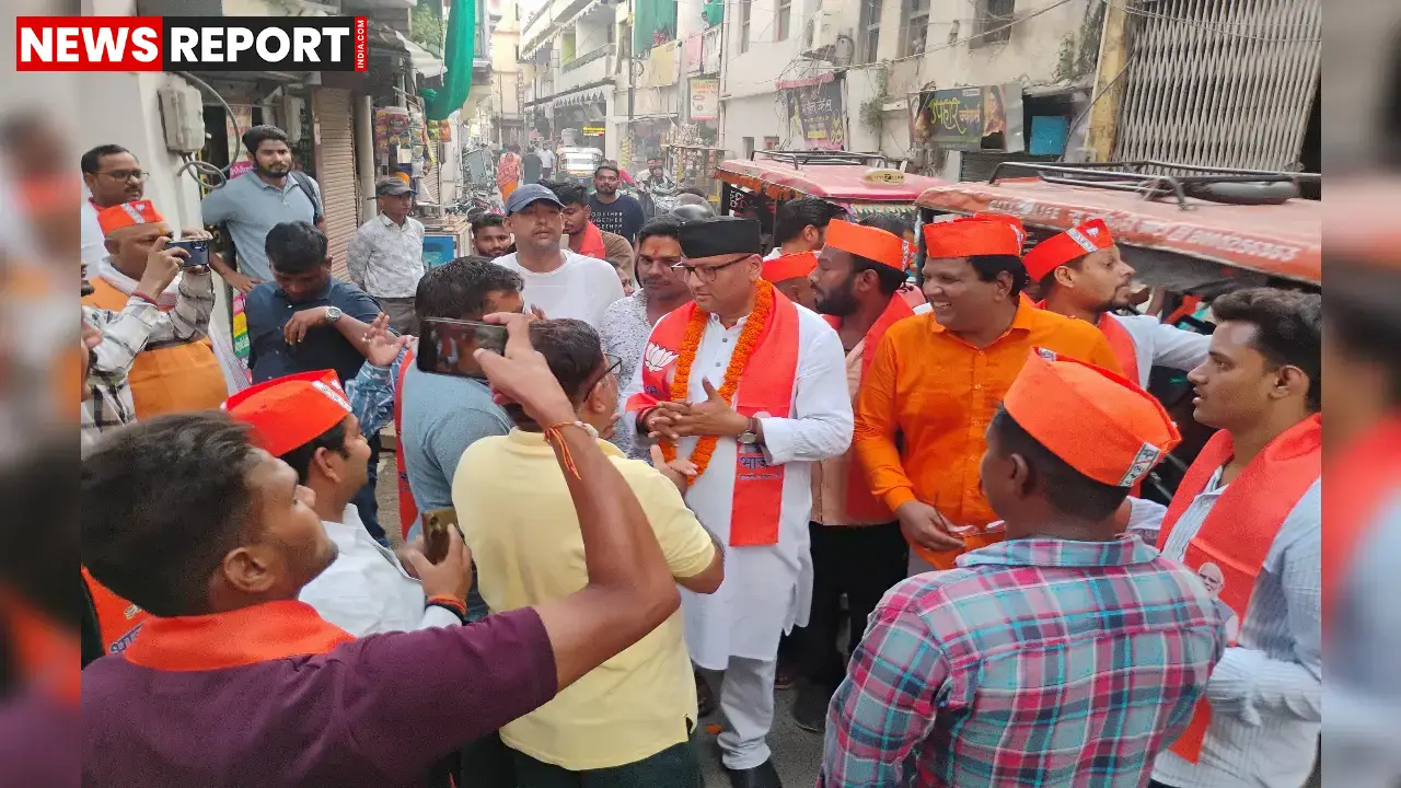 वाराणसी: GST सुधारों का जमीनी असर जानने विधायक सौरभ श्रीवास्तव पहुंचे अस्सी बाजार, व्यापारियों से किया संवाद