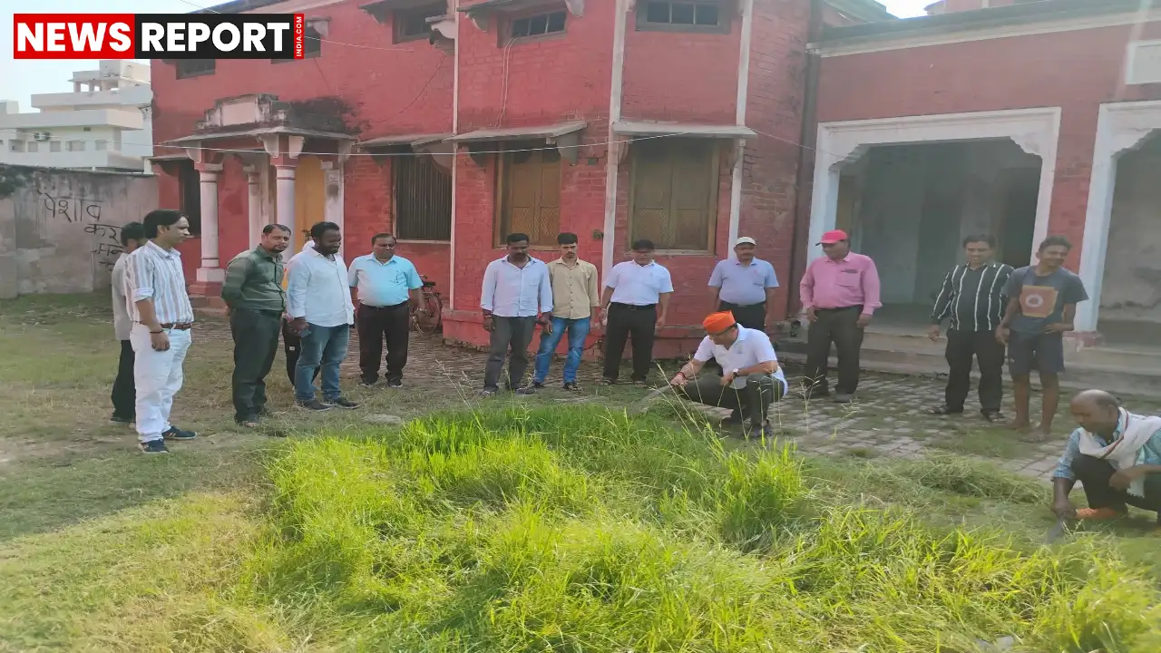 वाराणसी: पीएम मोदी के दौरे से पहले स्वच्छता अभियान, विधायक सौरभ श्रीवास्तव ने किया श्रमदान वाराणसी: पीएम मोदी के दौरे से पहले स्वच्छता अभियान, विधायक सौरभ श्रीवास्तव ने किया श्रमदान