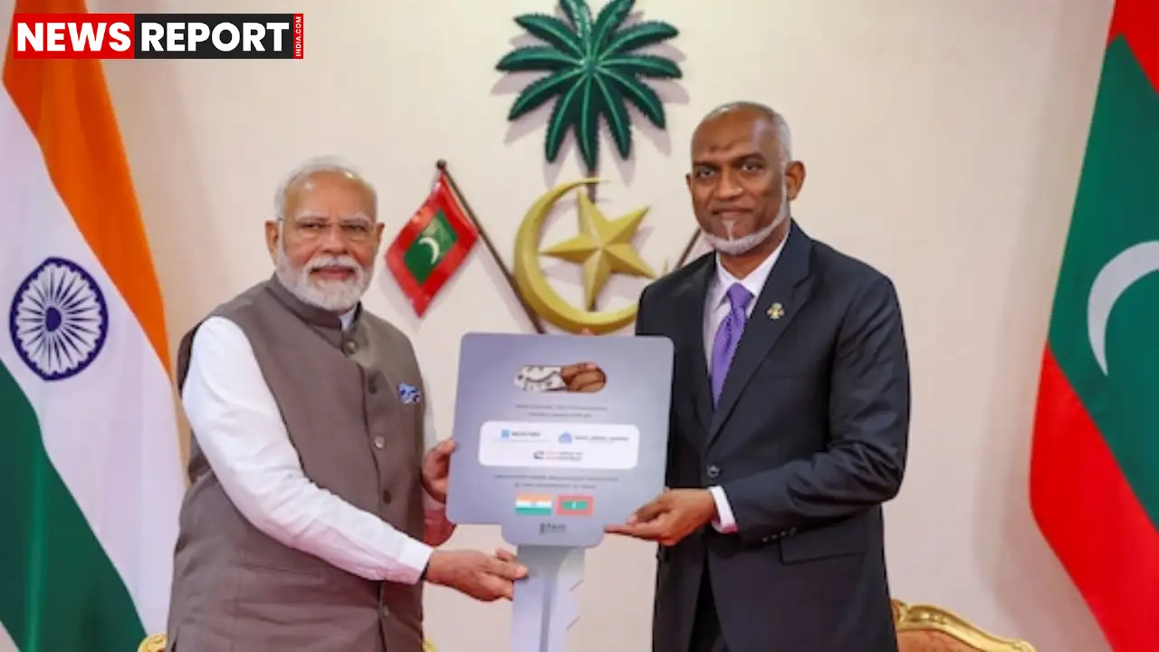प्रधानमंत्री नरेंद्र मोदी का मालदीव में ऐतिहासिक और भव्य स्वागत हुआ, रक्षा मंत्रालय भवन पर लगी उनकी तस्वीर ने विशेष ध्यान खींचा।
