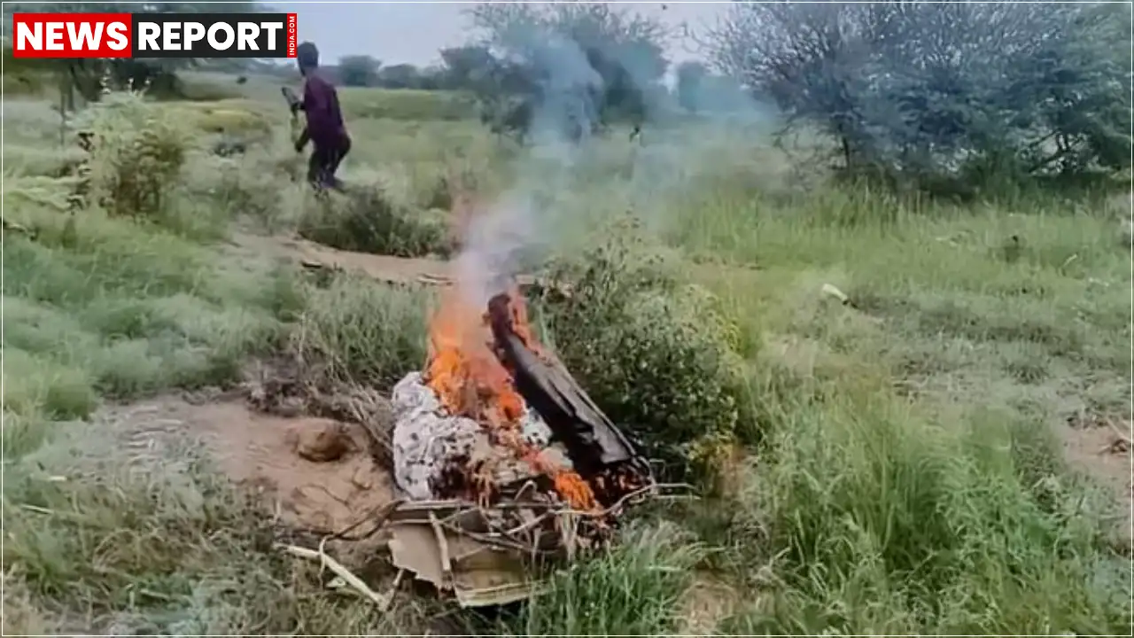 चुरू जिले के भाणूदा गांव में वायुसेना का जगुआर फाइटर जेट दुर्घटनाग्रस्त हो गया, जिसमें दो लोगों की मौत हो गई प्रारंभिक रिपोर्ट के अनुसार, दुर्घटना के कारणों की जांच जारी है।