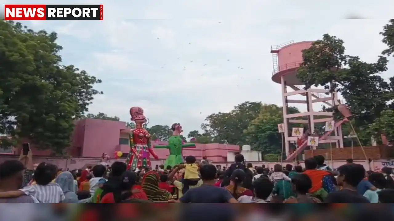 वाराणसी: रामनगर/रामलीला के चौथे दिन त्रेता युग का जीवंत दर्शन, ताड़का वध से भक्त हुए रोमांचित वाराणसी: रामनगर/रामलीला के चौथे दिन त्रेता युग का जीवंत दर्शन, ताड़का वध से भक्त हुए रोमांचित