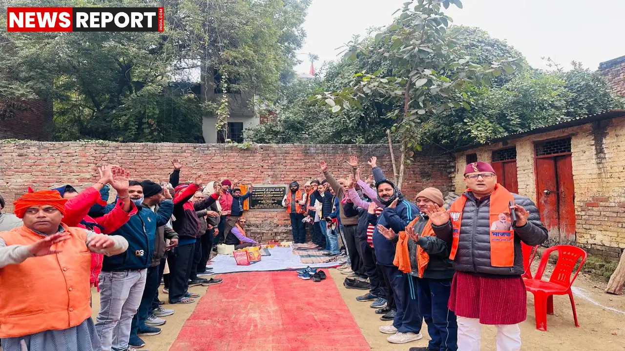 बजरडीहा वार्ड में विधायक सौरभ श्रीवास्तव ने सामुदायिक भवन और व्यायामशाला की नींव बुजुर्गों के हाथों रखवाई।