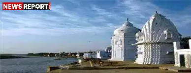 आगरा में बल्केश्वर स्थित महालक्ष्मी मंदिर की दीवार ढहने से पूजा कर रहे श्रद्धालुओं में भगदड़ मच गई, बचाव कार्य जारी है।