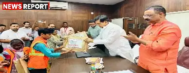 वाराणसी: नगर विकास मंत्री एके शर्मा ने की विभागीय समीक्षा, सुरक्षा-सफाई पर दिए सख्त निर्देश