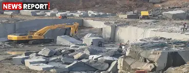 आंध्र प्रदेश के बापटला में ग्रेनाइट खदान में चट्टान गिरने से छह मजदूरों की मौत हुई, जबकि तीन गंभीर रूप से घायल हो गए।