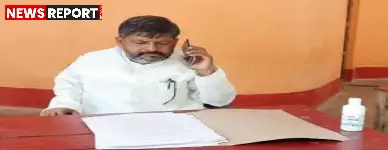 अयोध्या बिजली विभाग में करोड़ों के वित्तीय घोटाले के आरोप में मुख्य अभियंता अशोक कुमार चौरसिया को पद से हटाकर पश्चिमांचल स्थानांतरित किया गया है।