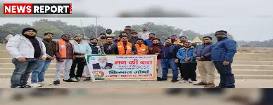 वाराणसी के शास्त्री घाट पर भाजपा किसान मोर्चा ने सहभोज के साथ प्रधानमंत्री की ‘मन की बात’ सुनी, आपसी सौहार्द और राष्ट्र निर्माण पर चर्चा की।