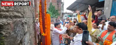 वाराणसी: रामनगर-भाजपा महानगर अध्यक्ष प्रदीप अग्रहरि ने 40 लाख के दो विकास कार्यों का किया शिलान्यास