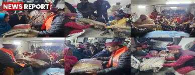 कैंट विधायक सौरभ श्रीवास्तव ने शिवपुरवा व बजरडीहा में सैकड़ों जरूरतमंदों को कंबल वितरित किए।