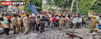 फर्रुखाबाद के एक कोचिंग सेंटर में हुए जोरदार विस्फोट में दो छात्रों की मौत हो गई, जबकि 10 से अधिक घायल हैं; मामले की जांच जारी है।