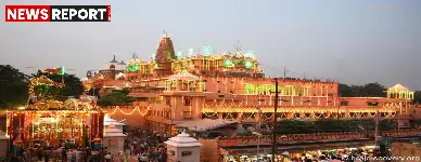 मथुरा: श्रीकृष्ण जन्मस्थान मंदिर में आधी रात हुआ लीलाधर का प्राकट्य, उत्सव में डूबे श्रद्धालु