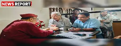 वाराणसी विधायक सौरभ श्रीवास्तव की जनसुनवाई में उमड़ा जनसमूह, जनता की आवाज़ पर त्वरित कार्रवाई के दिए निर्देश