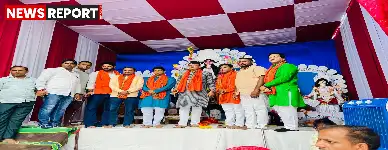 वाराणसी: रामनगर में माँ दुर्गा के पंडालों में गूँजी श्रद्धा की गूंज, विधायक सौरभ श्रीवास्तव ने नवाया शीश