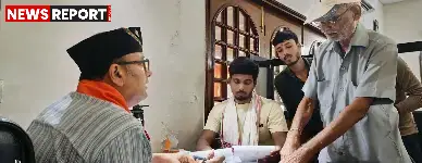 वाराणसी में विधायक सौरभ श्रीवास्तव ने जनसुनवाई कार्यक्रम में नागरिकों की समस्याओं को सुना और संबंधित अधिकारियों को तत्काल कार्रवाई के निर्देश दिए, जिससे लोगों को त्वरित समाधान मिल सके।