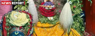 वाराणसी में श्रावण के अंतिम सोमवार को आसभैरव बाबा का भव्य हरियाली एवं हिम श्रृंगार किया गया, जिसमें बड़ी संख्या में भक्तों ने दर्शन किए।