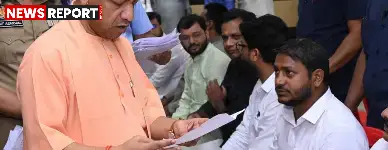 मुख्यमंत्री योगी आदित्यनाथ ने वाराणसी में पहली बार जनता दर्शन आयोजित कर लोगों की समस्याएं सुनीं और न्याय का आश्वासन दिया।