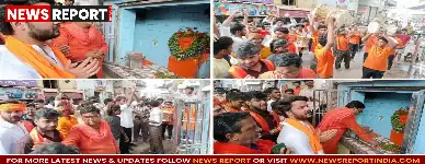 वाराणसी में मदनपुरा हनुमान मंदिर पर चालीसा पाठ करने जा रहे राष्ट्रीय हिंदू परिषद के कार्यकर्ताओं को पुलिस ने संवेदनशील क्षेत्र बताकर रोका, कार्यकर्ताओं ने प्रशासन के निर्णय का सम्मान किया।