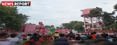 वाराणसी के रामनगर में विश्व प्रसिद्ध रामलीला के चौथे दिन ताड़का वध का मंचन हुआ, जिसमें प्रभु श्रीराम ने राक्षसी का संहार कर त्रेता युग को जीवंत कर दिया।