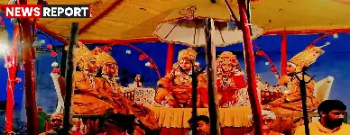 रामनगर की विश्व प्रसिद्ध रामलीला में श्रीराम के राज्याभिषेक और भोर की आरती ने हजारों भक्तों को भावविभोर किया, जनसैलाब उमड़ा।