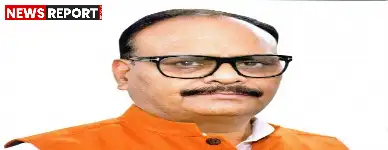 लखनऊ: यूपी में 10 डॉक्टरों समेत डाटा एंट्री ऑपरेटर बर्खास्त, डिप्टी सीएम ने दिए आदेश