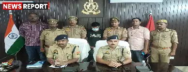वाराणसी साइबर सेल ने महमूरगंज में फर्जी कॉल सेंटर का भंडाफोड़ कर विदेश में नौकरी का झांसा देकर ठगी करने वाले सात आरोपी पकड़े।