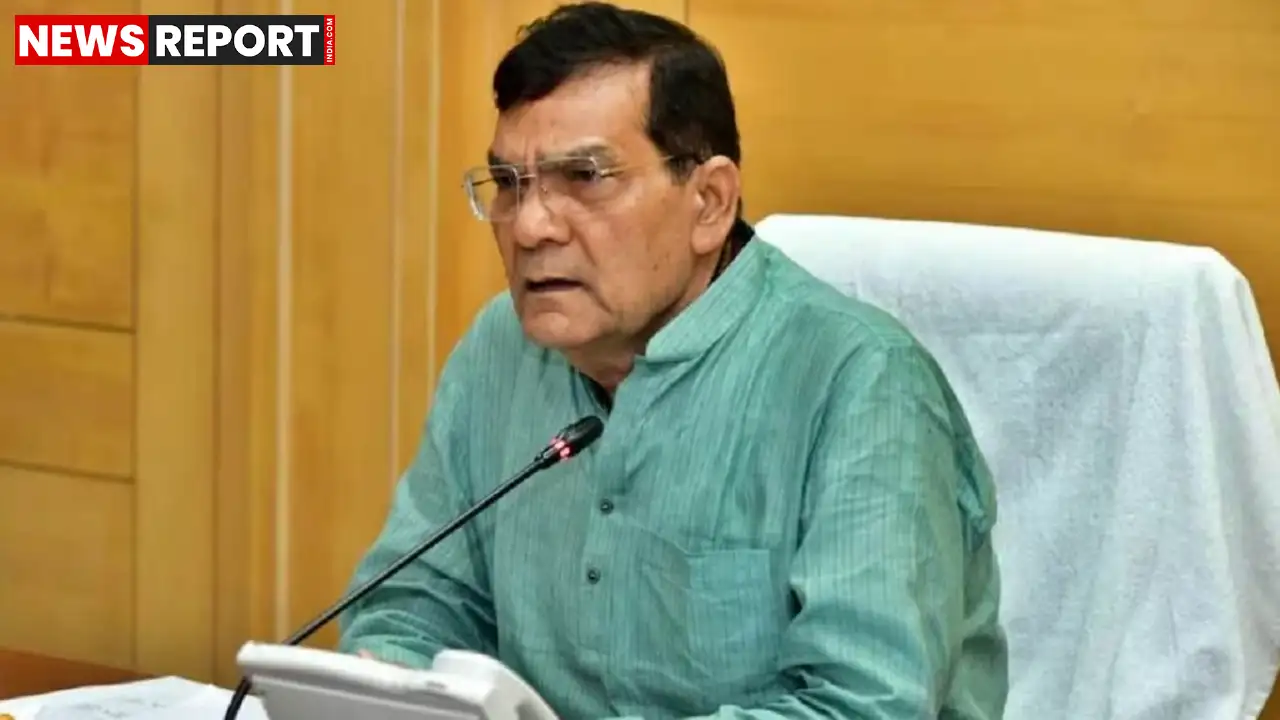 उत्तर प्रदेश के ऊर्जा मंत्री अरविंद कुमार शर्मा ने बिजली विभाग पर उन्हें बदनाम करने व निर्देशों की अनदेखी का आरोप लगाया है।