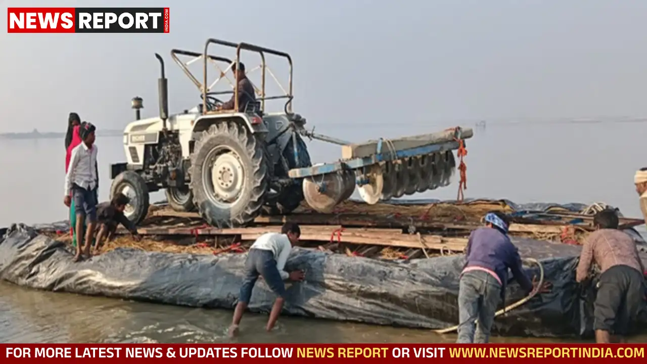 वाराणसी के समैचारीपुर चितार गांव के किसानों ने गंगा की दो धाराओं के बीच खेती के लिए सामूहिक प्रयास से एक मजबूत जुगाड़ नाव तैयार की है, जिससे वे ट्रैक्टर व भारी सामान पार ले जा रहे हैं।