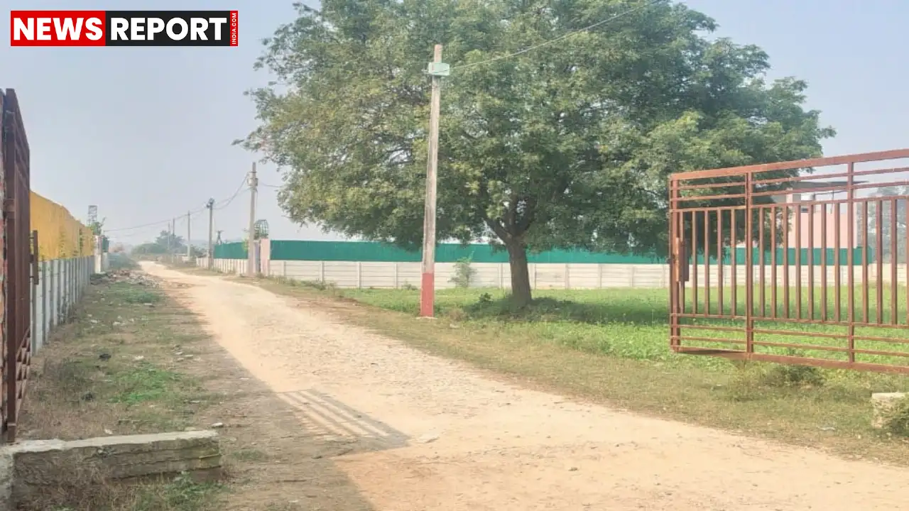 वाराणसी: अवैध प्लाटिंग पर फर्जी बिजली लाइन का खुलासा, विभाग पर उठे सवाल वाराणसी: अवैध प्लाटिंग पर फर्जी बिजली लाइन का खुलासा, विभाग पर उठे सवाल