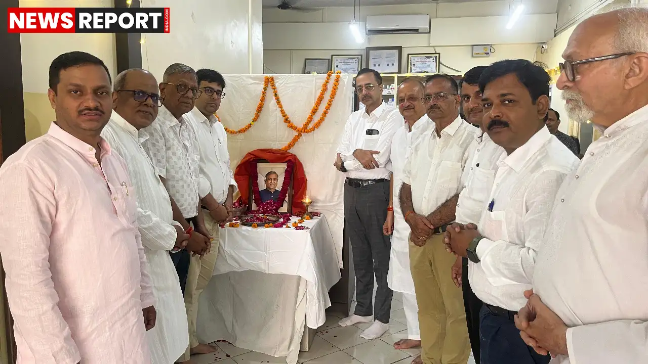 वाराणसी: वरिष्ठ चिकित्सक डॉ. अश्विनी कुमार जैन को पुण्यतिथि पर दी गई भावभीनी श्रद्धांजलि वाराणसी: वरिष्ठ चिकित्सक डॉ. अश्विनी कुमार जैन को पुण्यतिथि पर दी गई भावभीनी श्रद्धांजलि