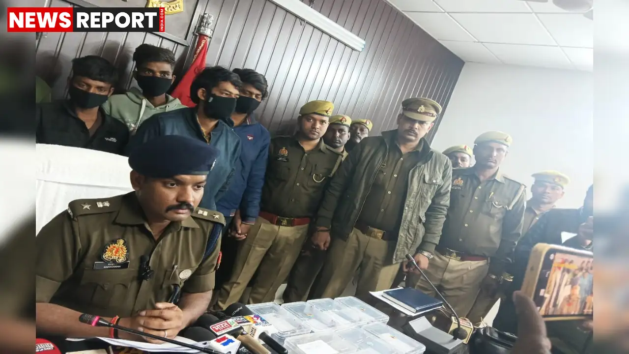 वाराणसी: चेतगंज पुलिस ने 11 ग्राम हेरोइन, पिस्टल संग 6 आरोपियों को किया गिरफ्तार वाराणसी: चेतगंज पुलिस ने 11 ग्राम हेरोइन, पिस्टल संग 6 आरोपियों को किया गिरफ्तार