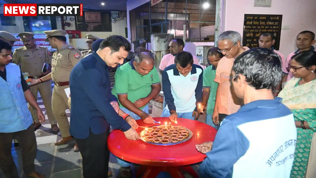 वाराणसी पुलिस आयुक्त ने अपना घर आश्रम में प्रभुजनों संग मनाई दीपावली, बांटी खुशियां और उपहार वाराणसी पुलिस आयुक्त ने अपना घर आश्रम में प्रभुजनों संग मनाई दीपावली, बांटी खुशियां और उपहार