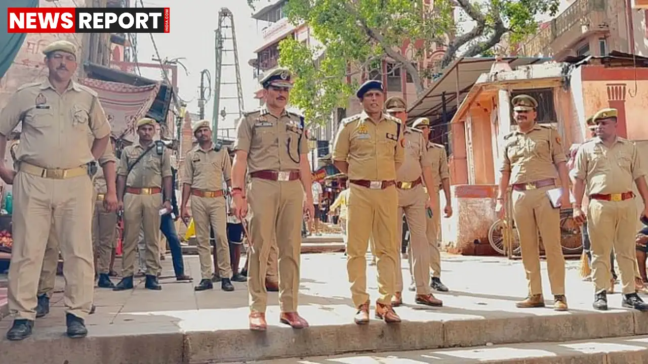 वाराणसी में पुलिस आयुक्त ने यातायात जाम से मुक्ति के लिए ऑटो व ई-रिक्शा लेन व्यवस्था की शुरुआत की, यह मुंबई मॉडल पर आधारित है।