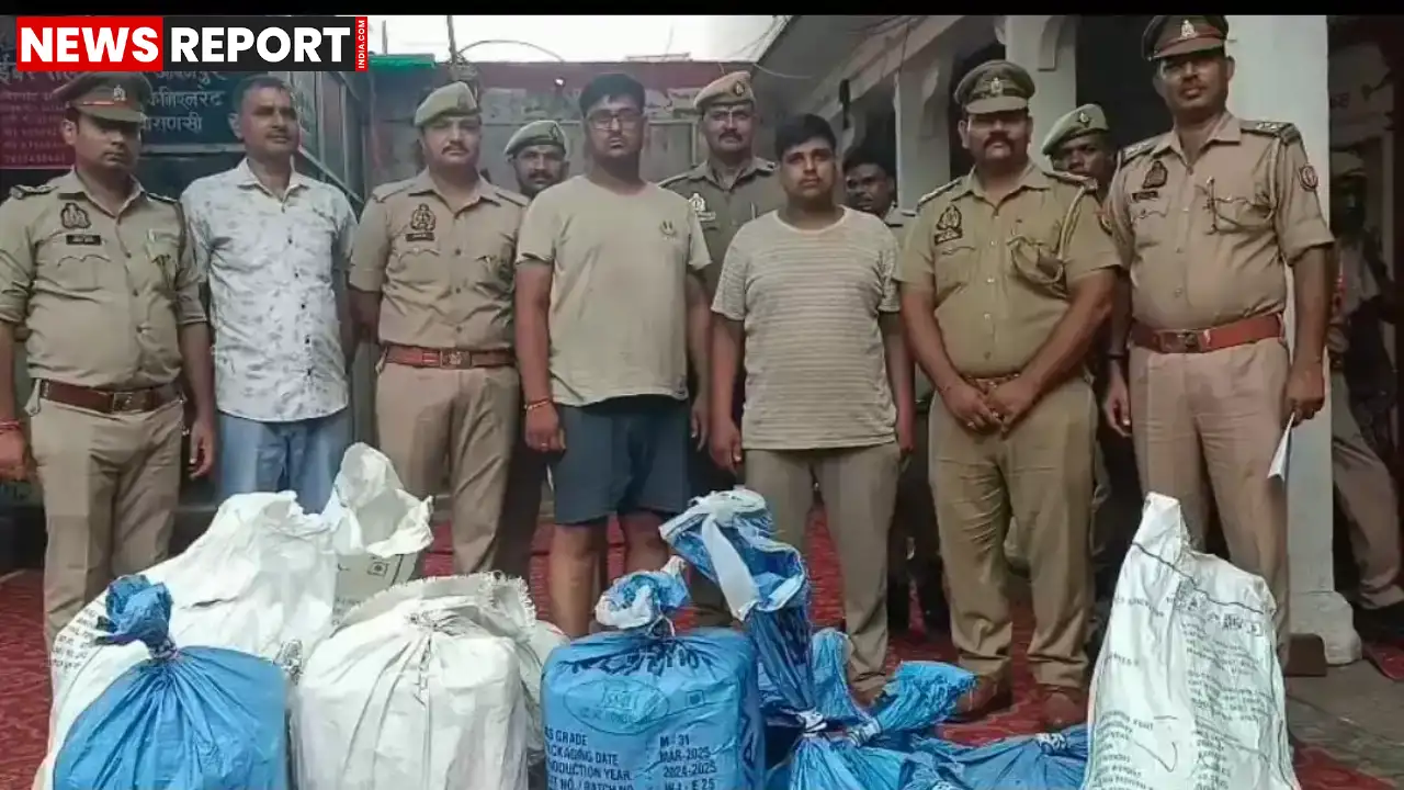 वाराणसी में पुलिस ने 3 करोड़ रुपये की 278 किलो अवैध चांदी जब्त कर दो युवकों को हिरासत में लिया है; आयकर विभाग पूछताछ कर रहा।