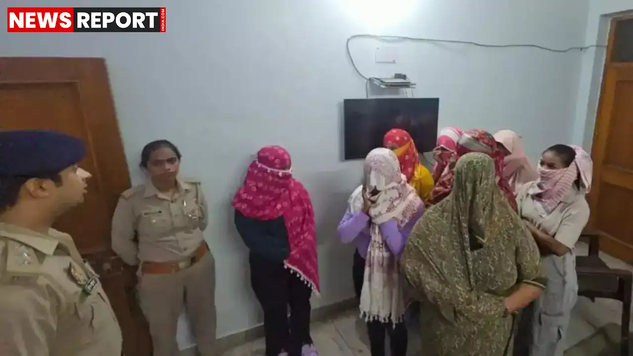 वाराणसी के भिखारीपुर में SOG-2 ने पेइंग गेस्ट हाउस की आड़ में चल रहे देह व्यापार का भंडाफोड़ किया, 13 लोग हिरासत में।