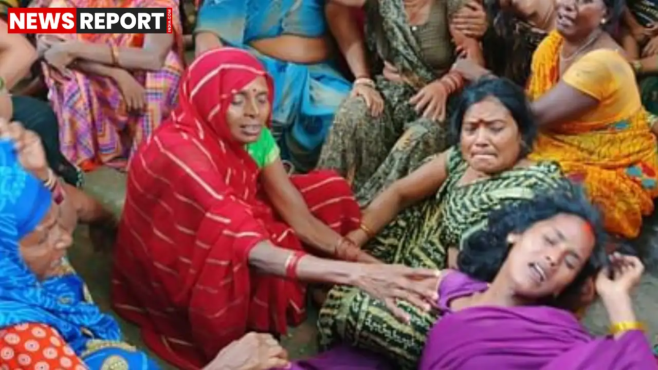 वाराणसी के चोलापुर थाना क्षेत्र में दर्दनाक हादसा, खेत जा रहे दो सगे भाइयों की दीवार गिरने से मलबे में दबकर मौके पर ही मौत, गांव में कोहराम।