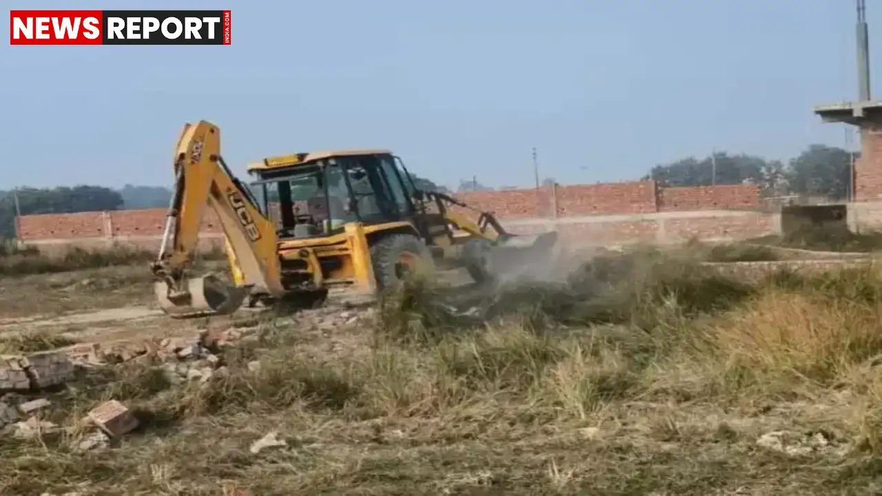 वाराणसी विकास प्राधिकरण ने शहर के पांचों जोनों में 33 बीघा अवैध प्लाटिंग को ध्वस्त कर बड़ी कार्रवाई की है।