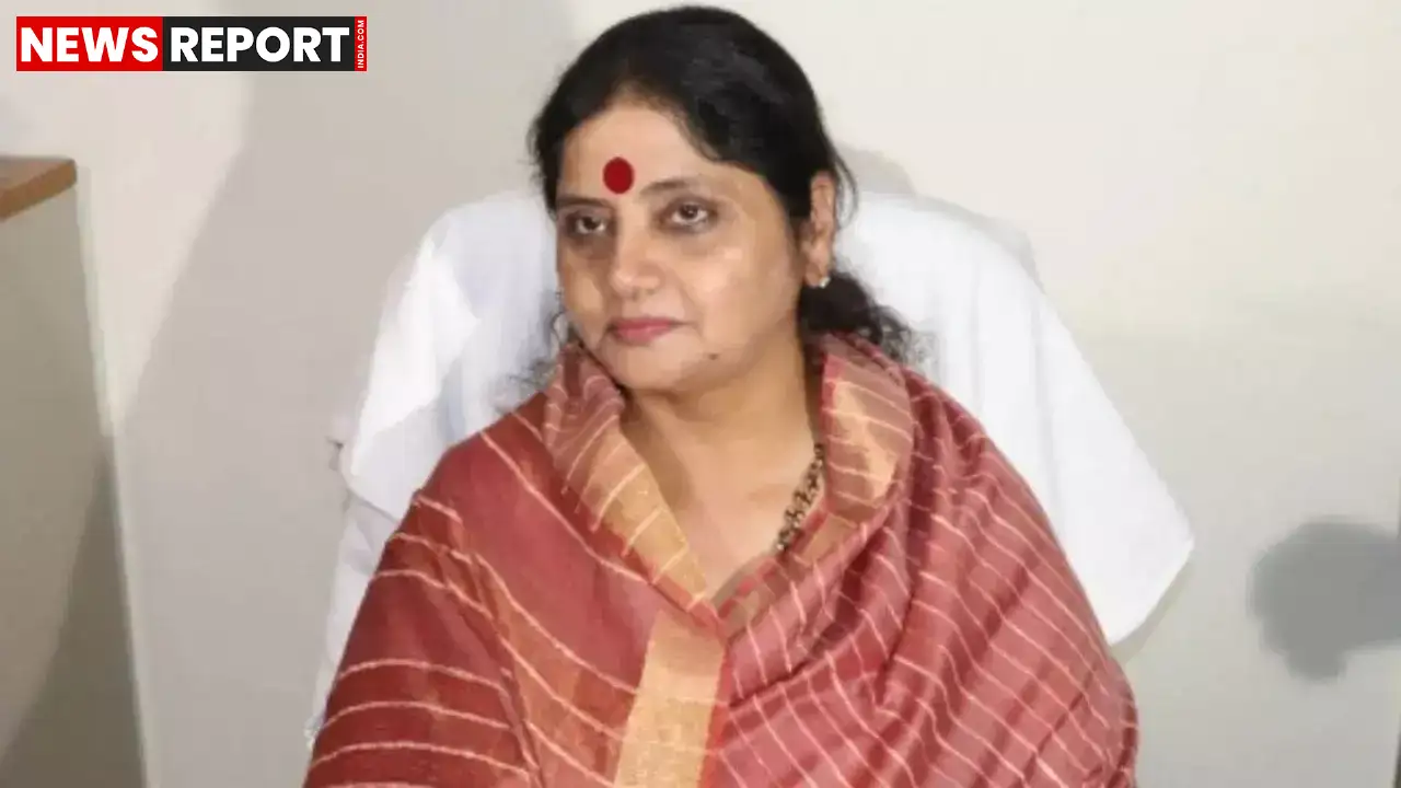 महिला सुरक्षा को गंभीरता से लेते हुए ई-रिक्शा में चालक का नाम व मोबाइल नंबर लिखना अनिवार्य किया गया है।