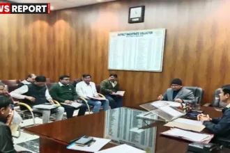 बलिया में दिव्यांग मतदाताओं के पंजीकरण और मैपिंग को लेकर डीएम की बैठक