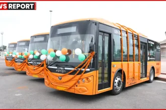 प्रयागराज से वाराणसी रूट पर चलती नई UPSRTC इलेक्ट्रिक बस