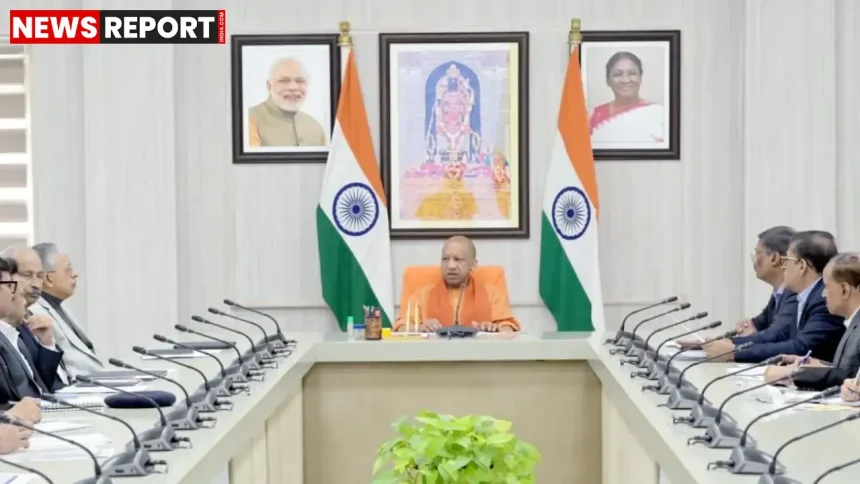सीएम योगी आदित्यनाथ उत्तर प्रदेश दिवस 2026 की तैयारियों की समीक्षा करते हुए