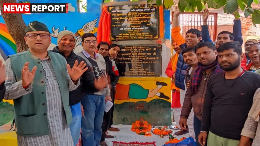 वाराणसी कैंट में ₹3.58 करोड़ की सड़क और जलनिकासी परियोजनाओं का शिलान्यास करते विधायक सौरभ श्रीवास्तव