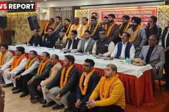 वाराणसी में FAIM संगोष्ठी में व्यापारियों और एडीसीपी यातायात अंशुमान मिश्रा के साथ संवाद