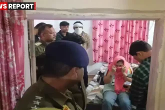 वाराणसी पुलिस द्वारा गेस्ट हाउस में छापेमारी के दौरान गिरफ्तारियां