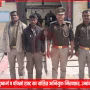 बलिया में एक अभियुक्त को गिरफ्तार करती उभांव पुलिस टीम