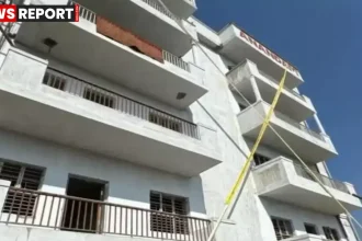 सेहमलपुर में अवैध निर्माण पर वीडीए की कार्रवाई की तस्वीर